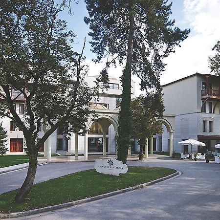 Grand Serai Congress And Spa Ioannina Exterior foto The main entrance of the hotel