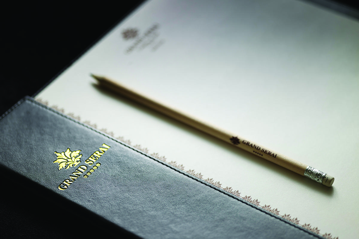 Grand Serai Congress And Spa Ioannina Exterior foto A pencil